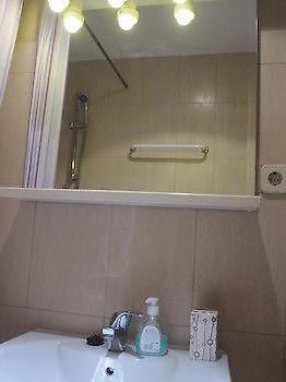 Apartamentos Madrid Hortaleza מראה חיצוני תמונה