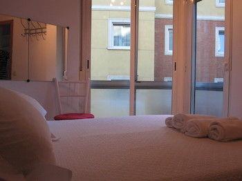 Apartamentos Madrid Hortaleza מראה חיצוני תמונה