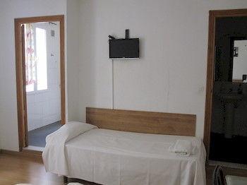 Apartamentos Madrid Hortaleza מראה חיצוני תמונה